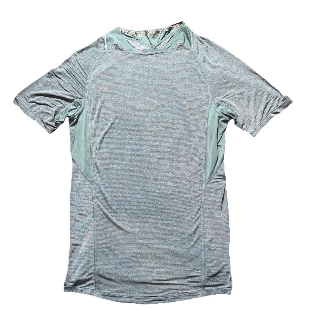 Lululemon Shirt Mens Medium Green Lightweight Short Sleeve Shirt Athletic Gym